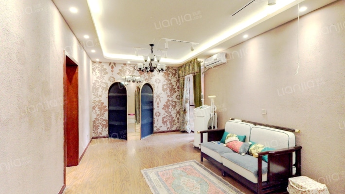 维也纳公园二手房实景图