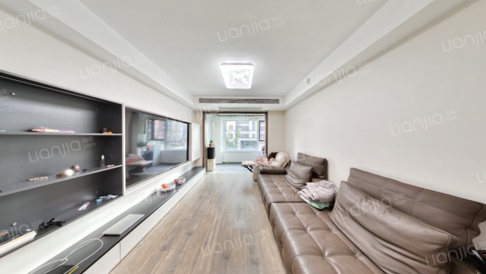 万科北宸之光A1曦园二手房实景图