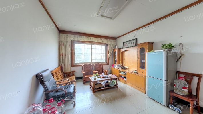 顺外路宏利商住楼二手房实景图