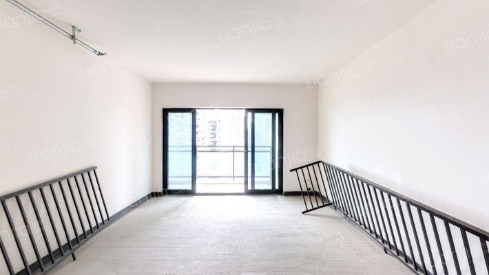 华润凤凰城二手房实景图