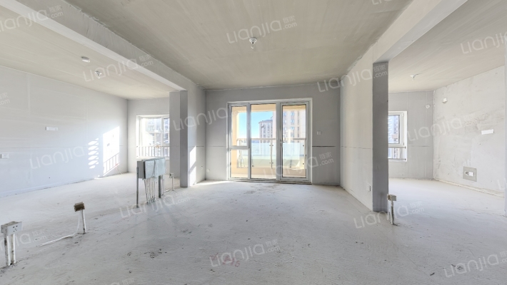 峰山怡景南区二手房实景图