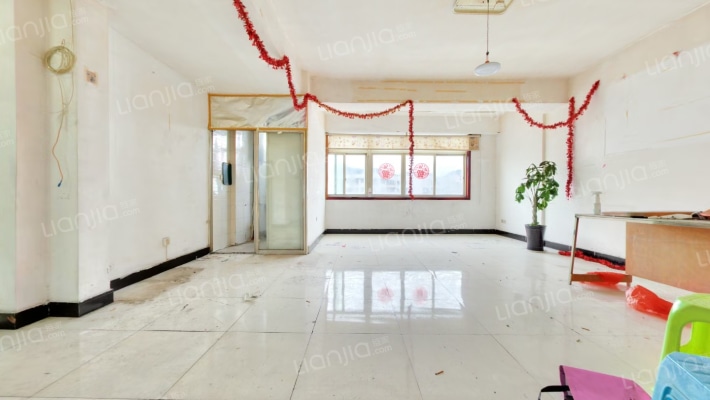 香港名店街二手房实景图