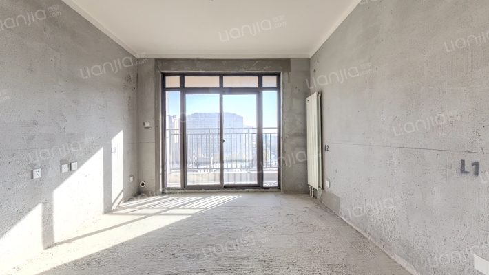 中建雲臻苑二手房实景图