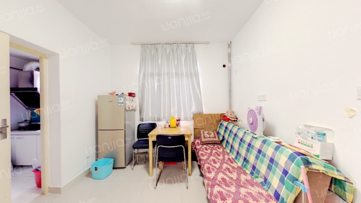 劳动局机关大院宿舍二手房实景图