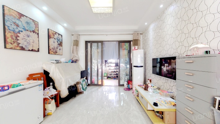 尹山湖景花园一期二手房实景图