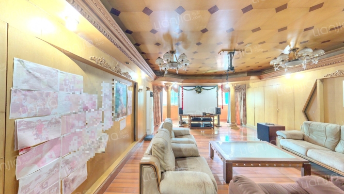 荣和新城B区二手房实景图