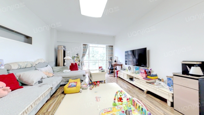 蓝色空间蓝梦二手房实景图