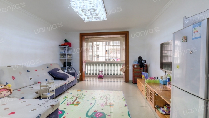 金色池塘二手房实景图