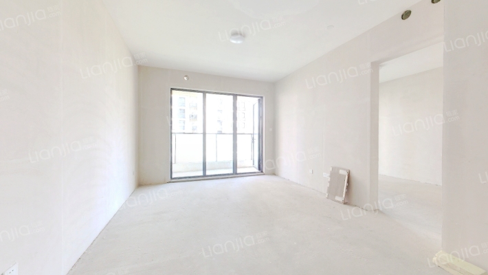 西发融信缦山兰庭一期二手房实景图