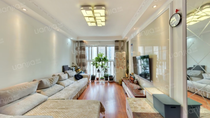 世茂城四期二手房实景图