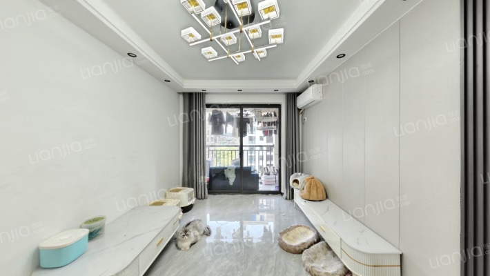 闲景荷居二手房实景图