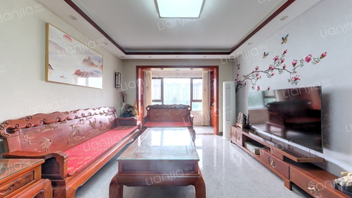 绿地云水谣三期二手房实景图