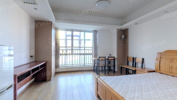 天鹅湖购物中心imore公寓二手房实景图