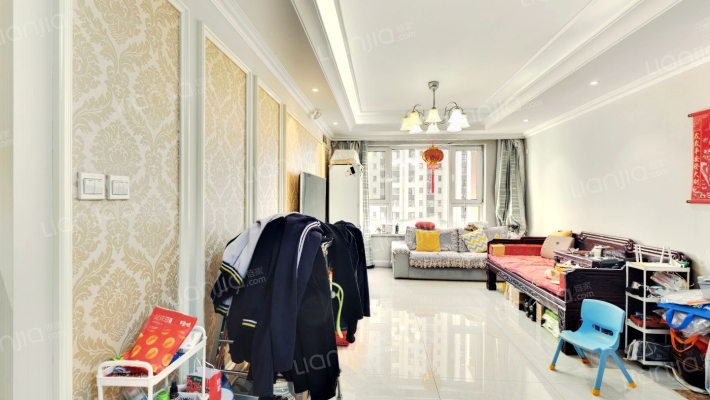 保利城一期二手房实景图