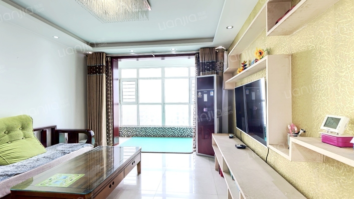 凯旋门南北通透精装三居  好楼层 全天采光 房本满五-客厅