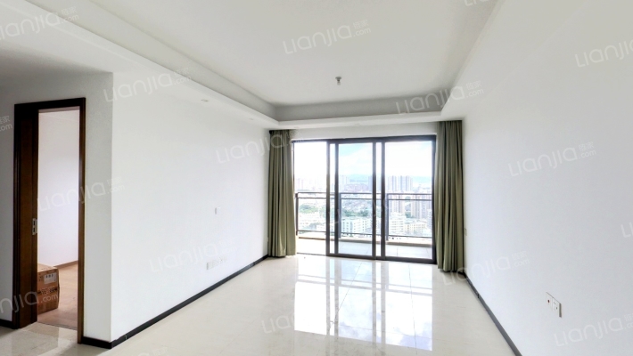 龙光玖龙山二手房实景图