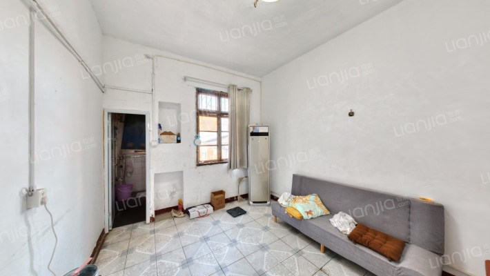 铁路5路235号二手房实景图