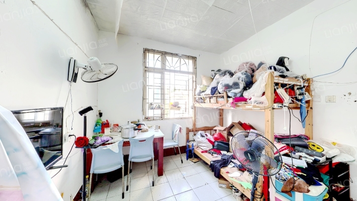 菡青里二手房实景图