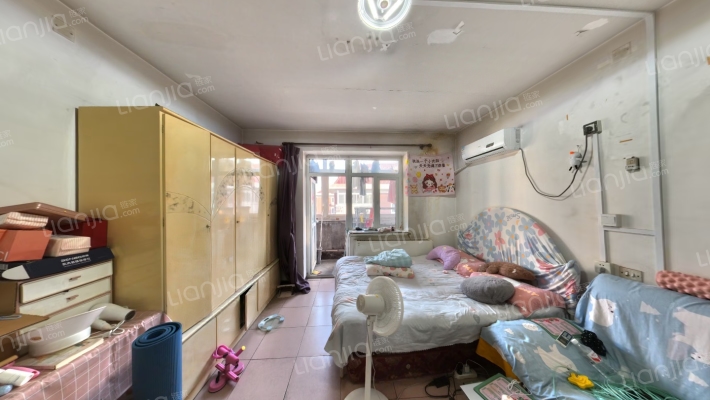 郁园里二手房实景图