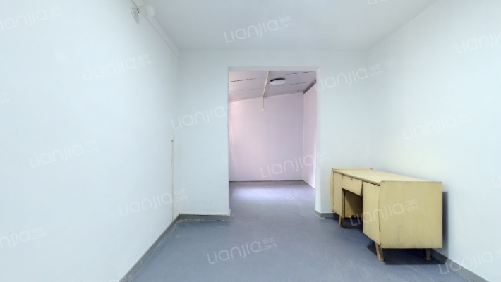 新华橡胶二分厂家属院二手房实景图