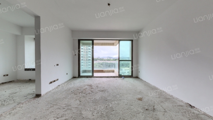 奕翠园二手房实景图