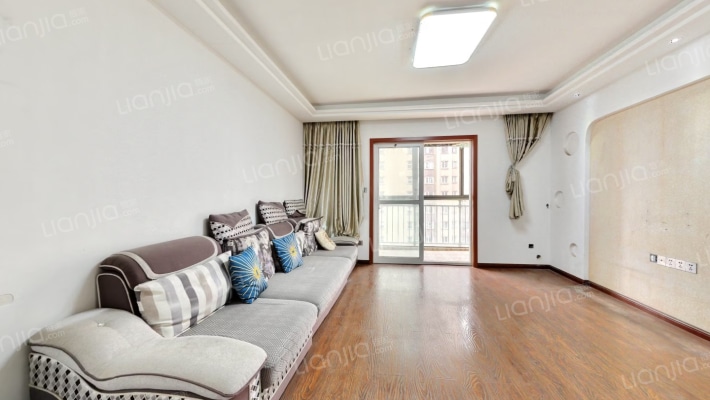 长青国际二手房实景图