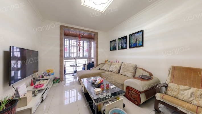 新都镇医学院小区二手房实景图