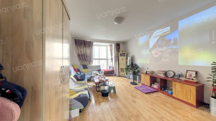 名流风景洋房中间楼层两居，出门德信公园-客厅