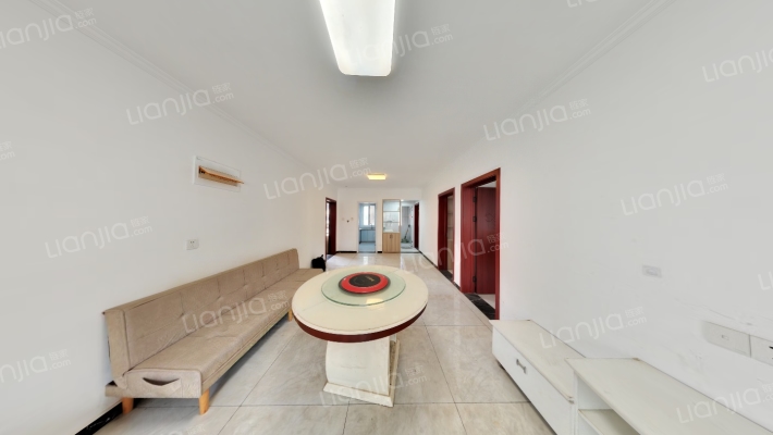 荣信公馆二手房实景图