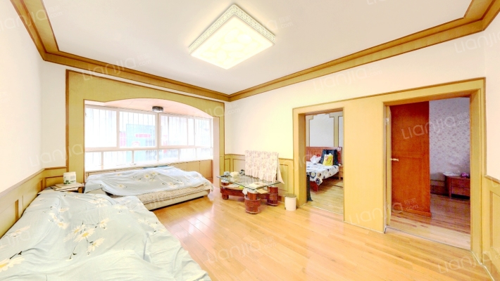 春城建筑工程总公司家属院二手房实景图