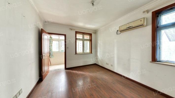 唱经楼西街二手房实景图