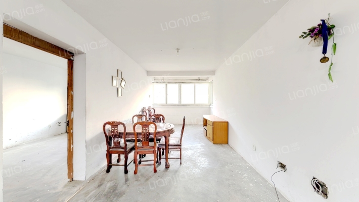 龙景花苑东二区二手房实景图