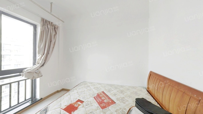 财富广场二手房实景图