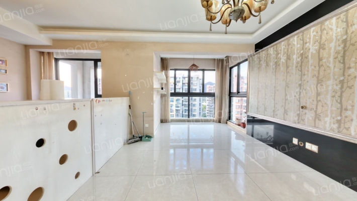 广宇上东名筑二手房实景图