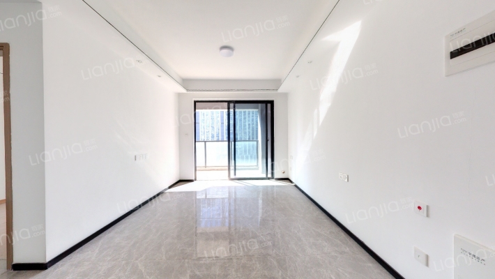 中奥滨江one二手房实景图