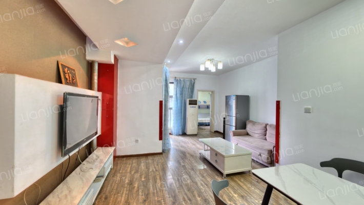 雕墅二手房实景图