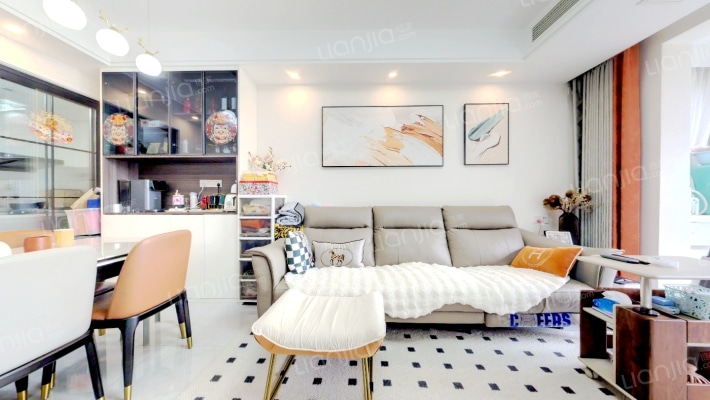 柏丽华庭二手房实景图