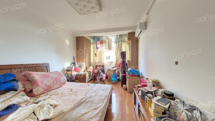 漕溪四村二手房实景图