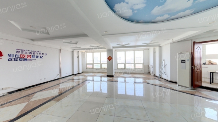 嘉恒商务大厦二手房实景图