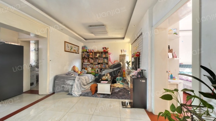 前进路教师新村二手房实景图