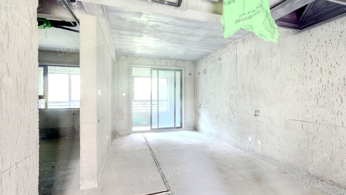 琥珀东华府东苑二手房实景图