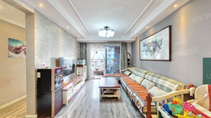 雅居乐铂琅峯二手房实景图