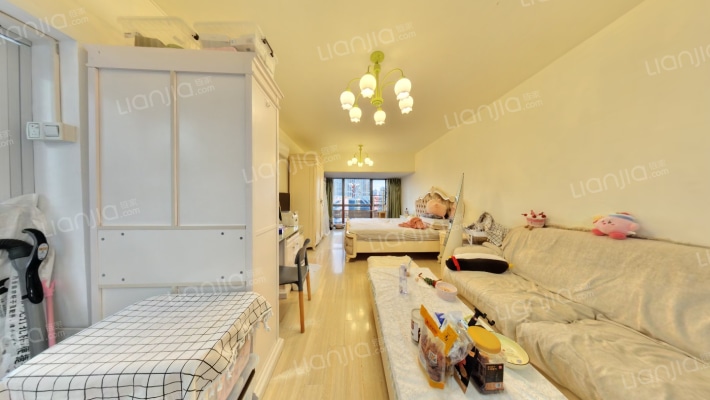 城市主场二手房实景图