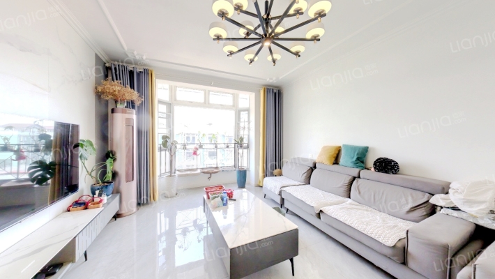 恋日家园E区二手房实景图