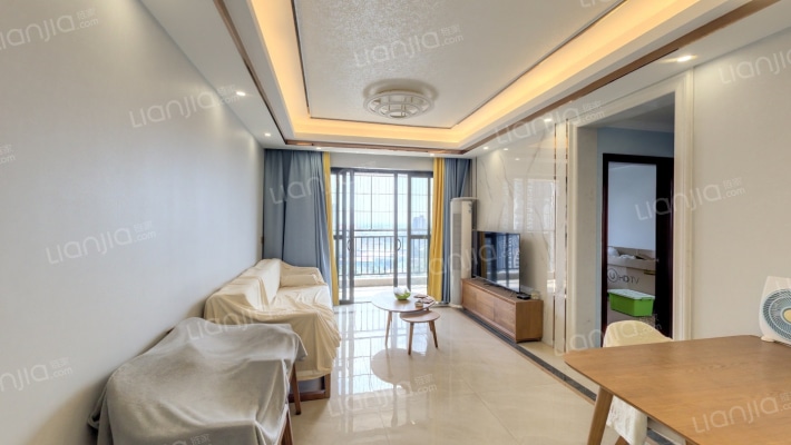 万豪水晶湾二期二手房实景图