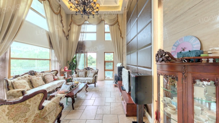 天泓山庄怡山苑二手房实景图