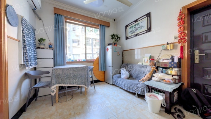 浴美施路住宅区二手房实景图