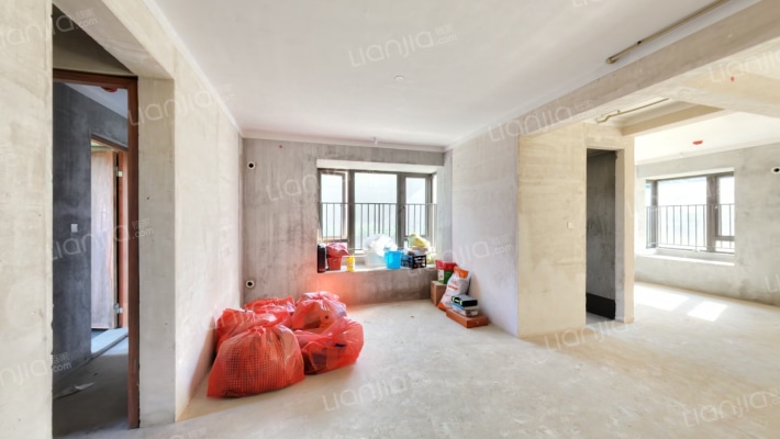 秋和月明府二手房实景图