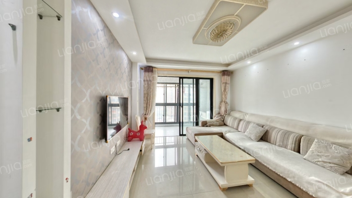 绿地三期西斯莱公馆二手房实景图