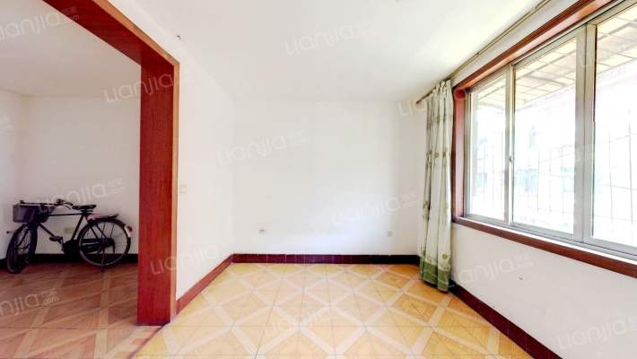 化建小区二手房实景图